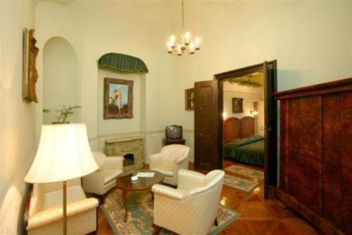 Teleki-Degenfeld Kastelyszallo Szirák Kamer foto